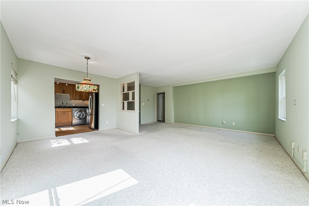 Shaker Villas/Ohio 02 Condo - Residential