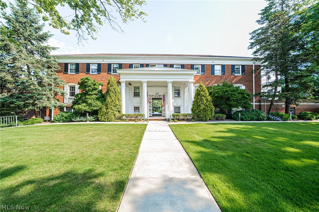 Shaker Villas/Ohio 02 Condo - Residential