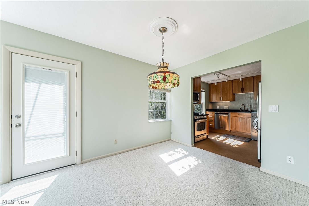 Shaker Villas/Ohio 02 Condo - Residential