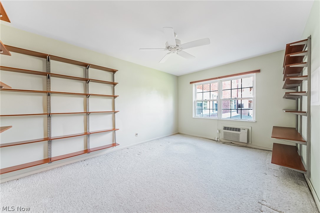 Shaker Villas/Ohio 02 Condo - Residential