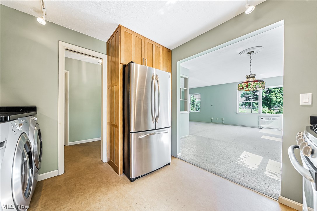 Shaker Villas/Ohio 02 Condo - Residential