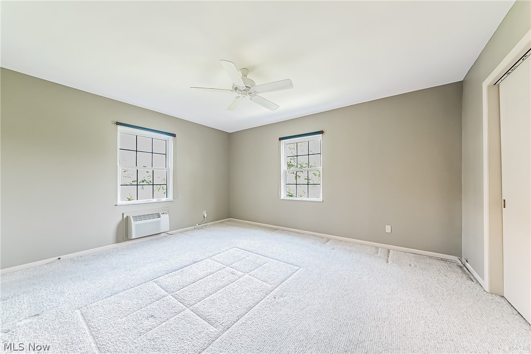 Shaker Villas/Ohio 02 Condo - Residential