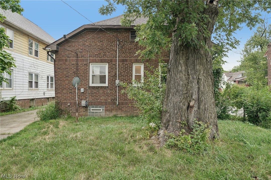 3339 E 139th Street