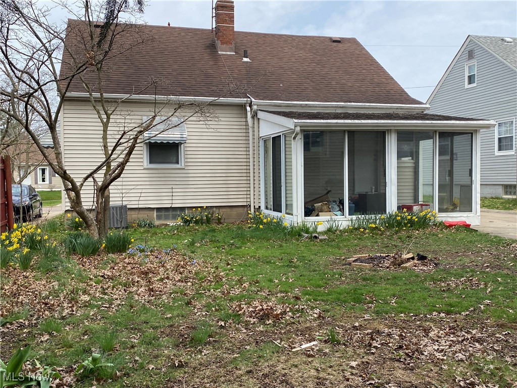 818 N Firestone Boulevard, Akron, Ohio image 6