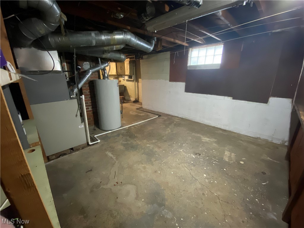 818 N Firestone Boulevard, Akron, Ohio image 37