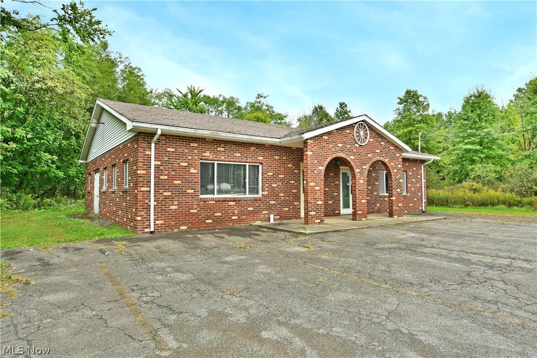 1500 Carson Salt Springs Road