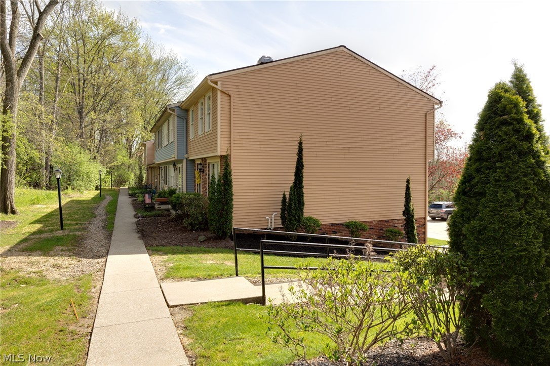 91 Quaker Ridge Drive