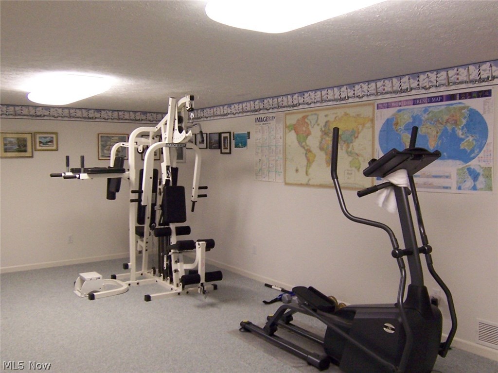 Woodbury Condo - Residential