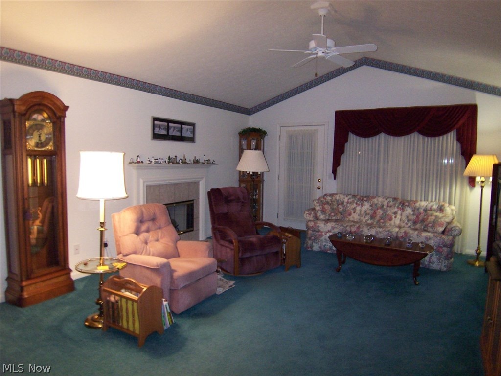 Woodbury Condo - Residential