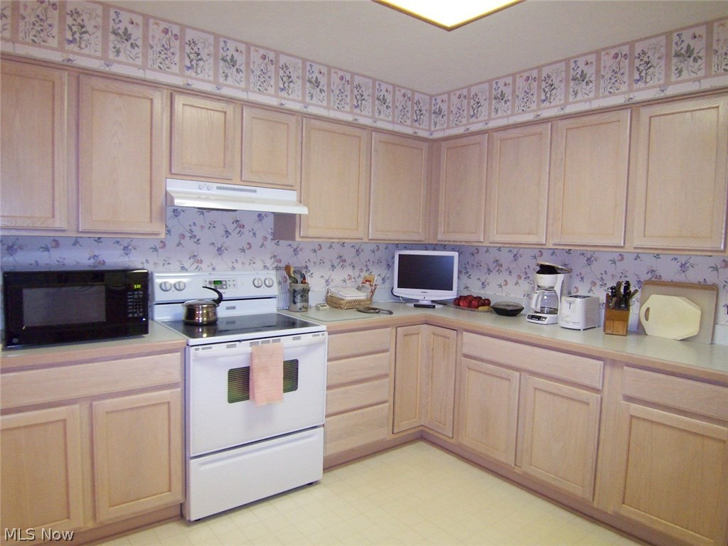 Woodbury Condo - Residential