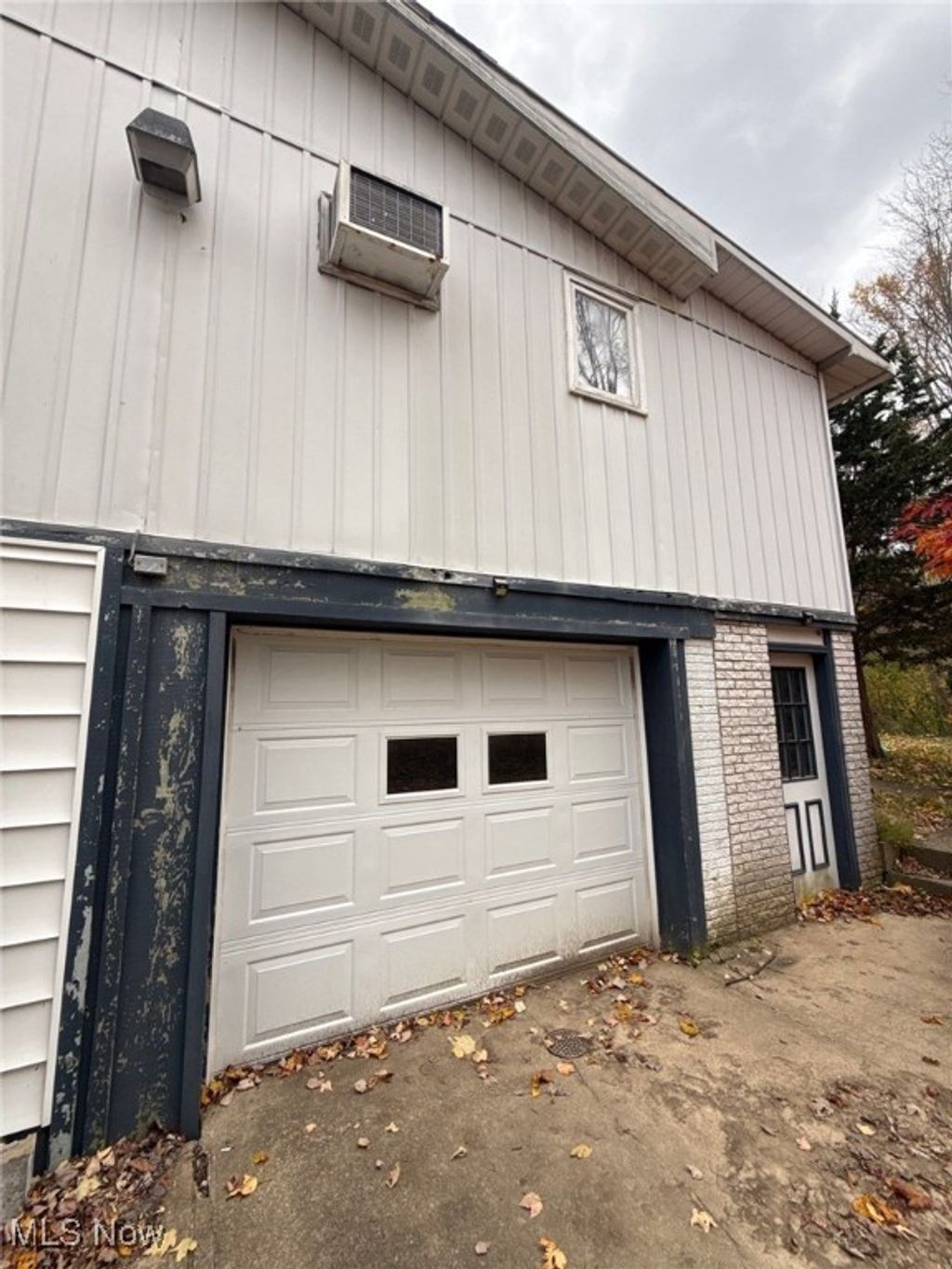 Photo of 7090 Euclid Chardon Road, Kirtland, OH 44094 (MLS # 5175658)