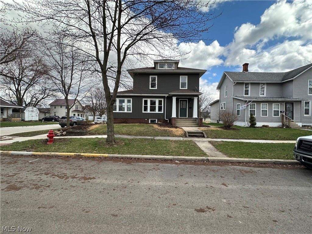 Photo of 403 Park Street, Willard, OH 44890 (MLS # 5193249)