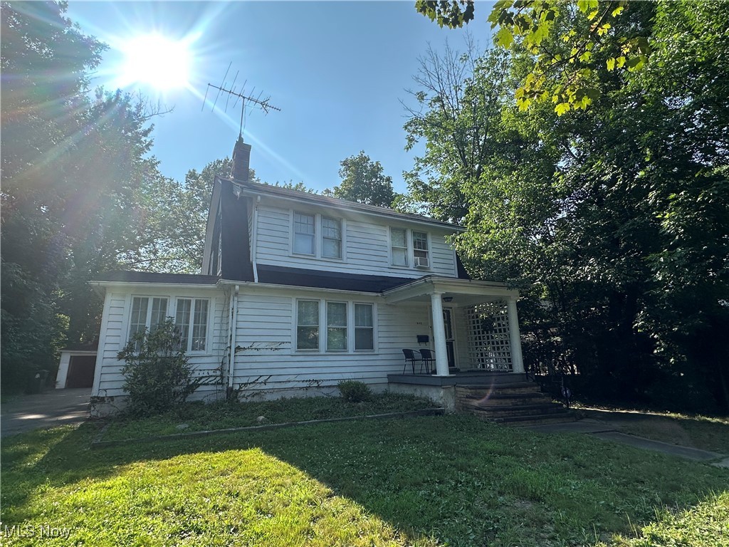 Recently remodeled single family investment property in Cleveland Hts. Newer LVT flooring throughout first floor and basement, bedrooms carpeted. Tiled fireplace in living room. Long-term tenant of over a year planning to stay. Close to groceries, shopping, medical buildings and easy access to University Circle and downtown Cleveland.