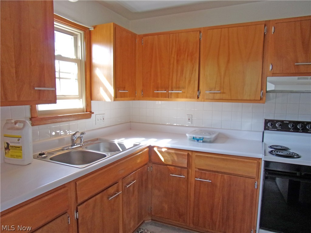 Wilfred H Colline Hereford Dri - Residential Income