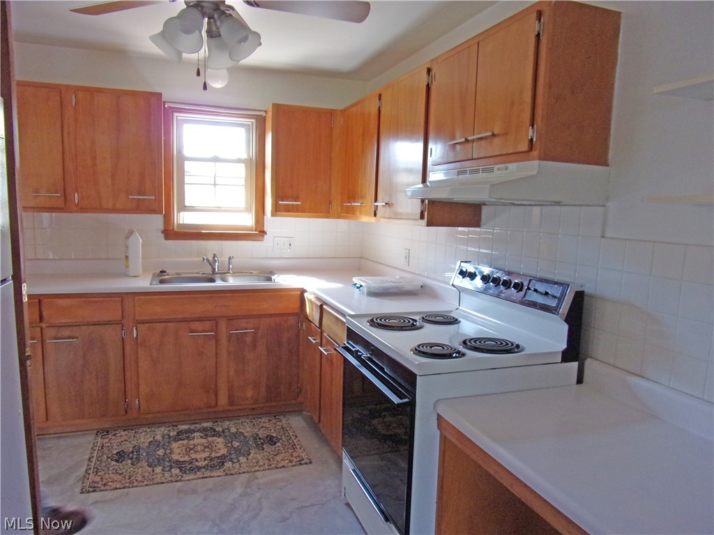 Wilfred H Colline Hereford Dri - Residential Income