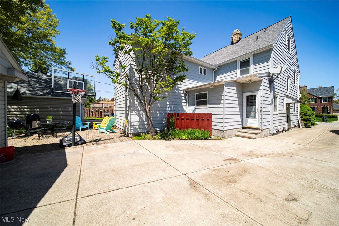144 E 197th Street, Euclid, Ohio image 7