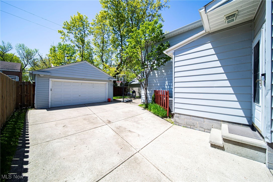 144 E 197th Street, Euclid, Ohio image 6