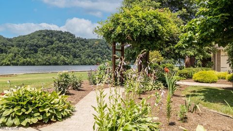 Tiny photo for 390 Powell Riverfront Road, St Marys, WV 26170 (MLS # 5190180)