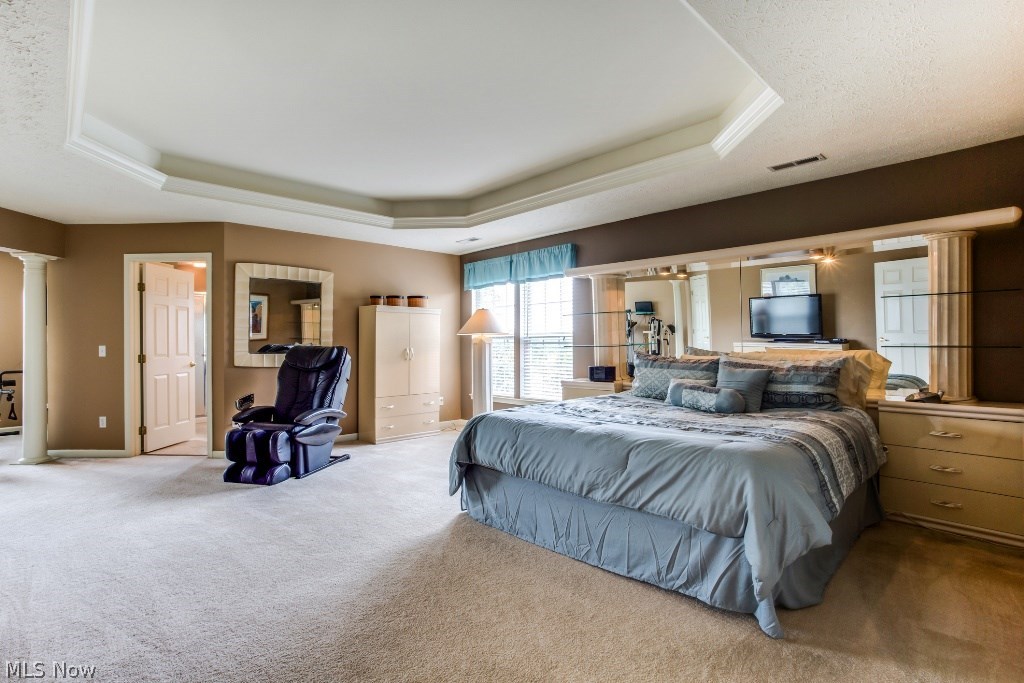 Signature of Solon - Residential