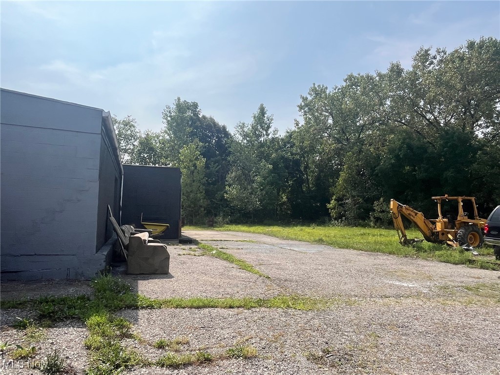 City/Warren - Commercial Sale