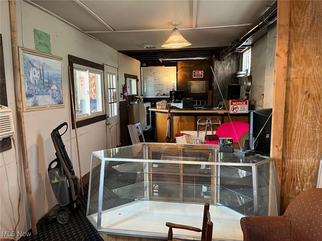 City/Warren - Commercial Sale