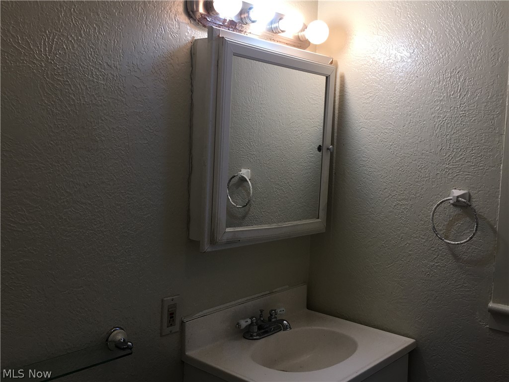Thornton Heights - Residential Lease