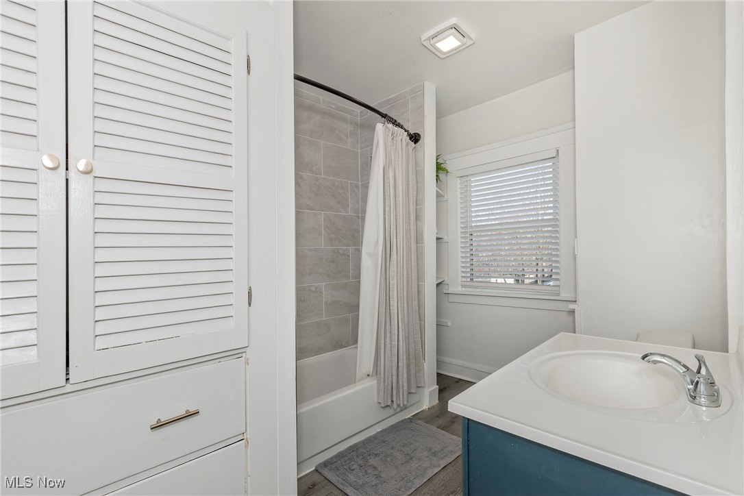 2588 Queenston Road, Cleveland Heights, Ohio image 25