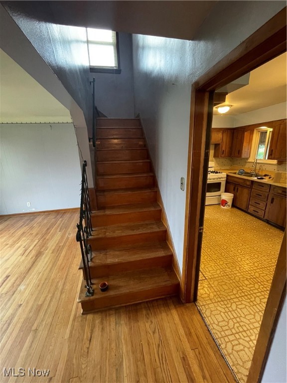 4728 Summer Lane, Brooklyn, Ohio image 4