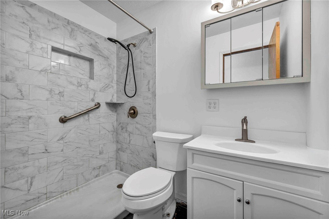 8750 Spring Grove Avenue, Canal Fulton, Ohio image 18