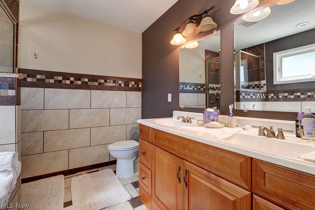 Gilchrists Brookwood Bch Estates - Residential