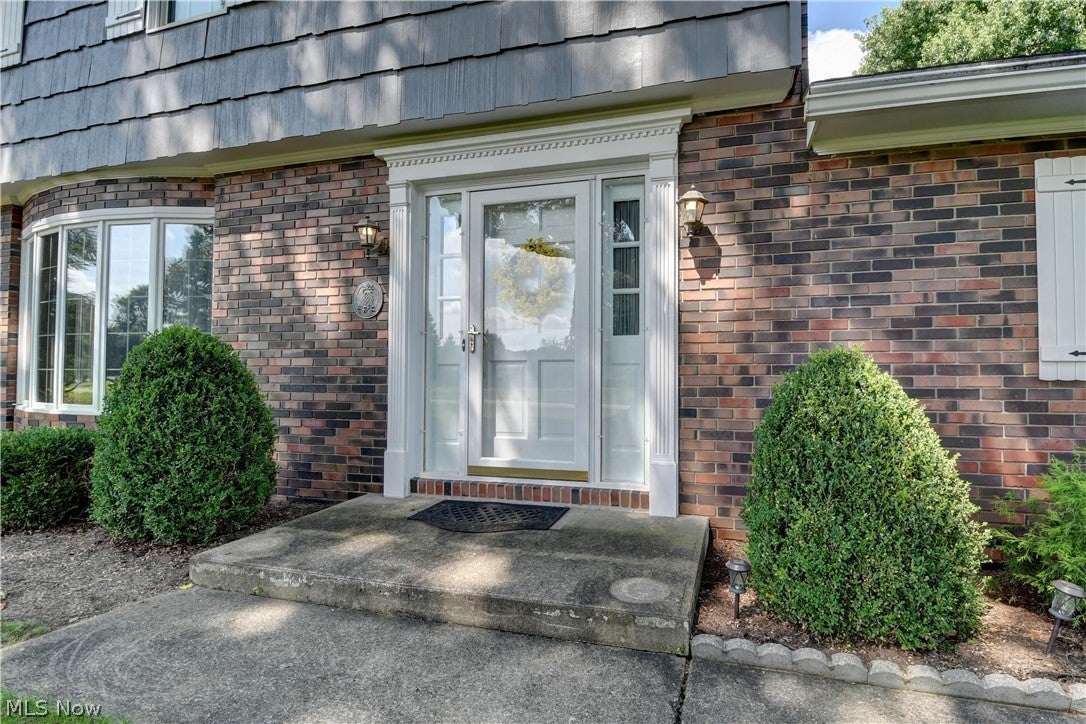 966 College Drive SE