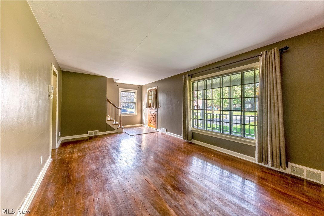 L E Alburn 1 - Residential