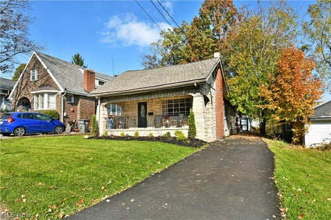 Tiny photo for 214 W Dennick Avenue, Youngstown, OH 44504 (MLS # 5256938)
