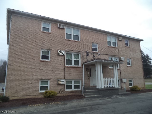 Henry Young Et Al - Residential Lease