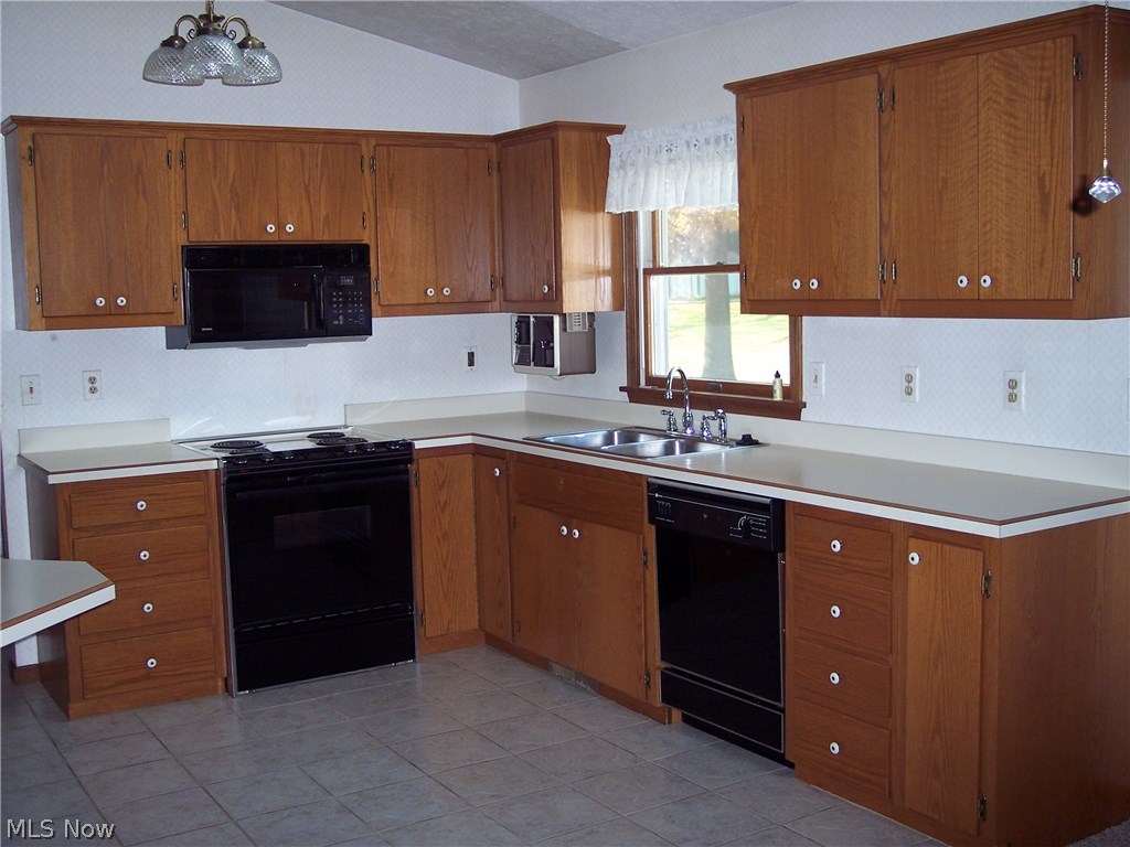 Linden Creek Condo - Residential