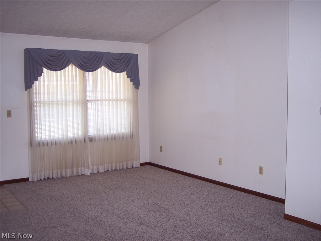 Linden Creek Condo - Residential