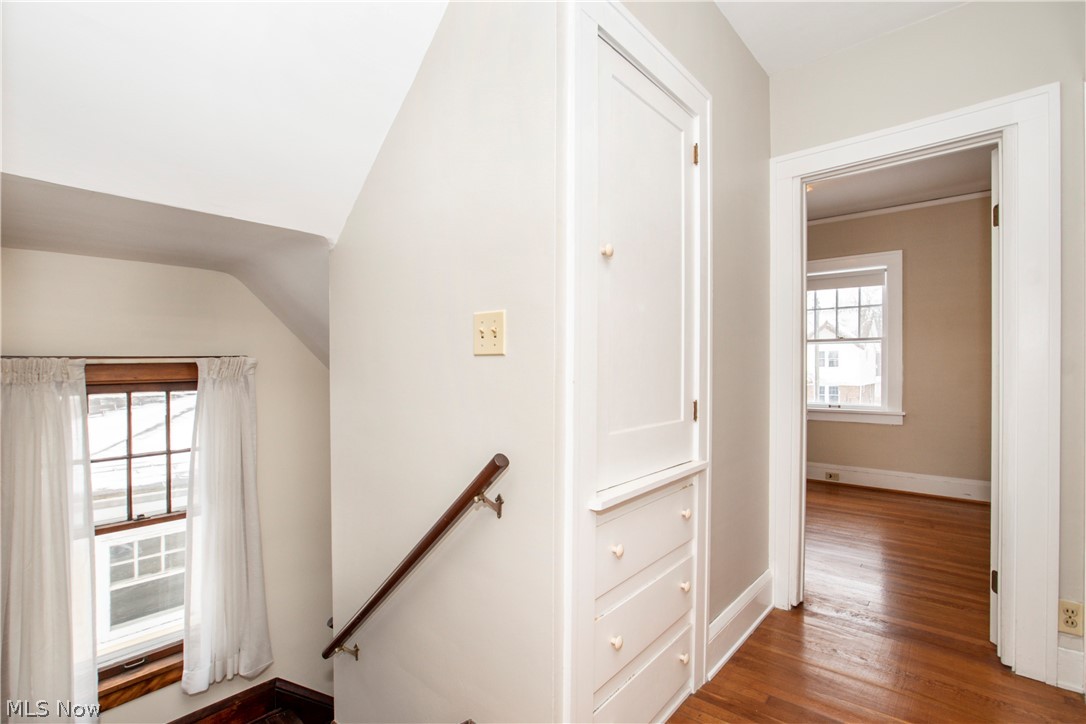 Shaker - Residential