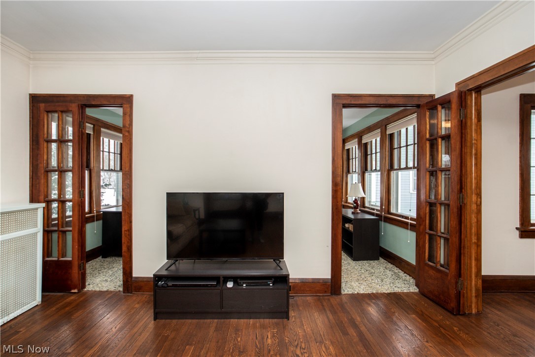 Shaker - Residential