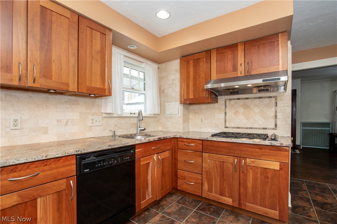 Shaker - Residential