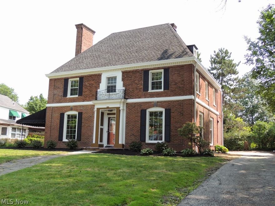 4 Bedrooms, 3.5 bathrooms Shaker Hts Colonial! Spacious master bedroom. Glamour bath with tub and shower. 
Custom built new kitchen with eating area .Granite counter top, ceramic tile floors and new stainless steel appliances: 
refrigerator, stove, dishwasher, microwave. Living room with fireplace. All new light fixtures. Partially updated electrical. Partially updated plumbing.New high efficiency HVAC system.New high efficiency doors.New windows. New tile floors.Restored hard wood floor 1st floor.New wood work included base boards, casing, crown molding.New carpet entire house.New landscaping.2 car garage.