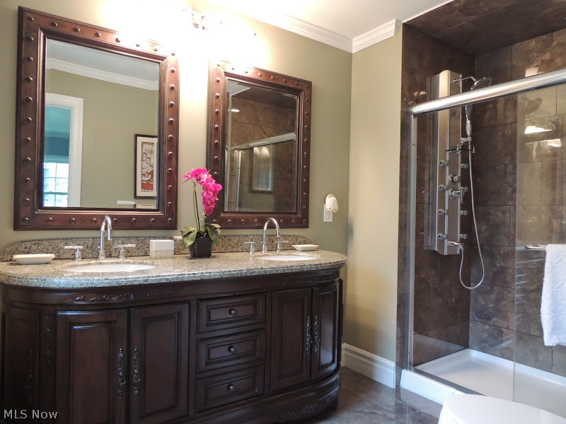 Shaker Heights Land Cos Southingt - Residential