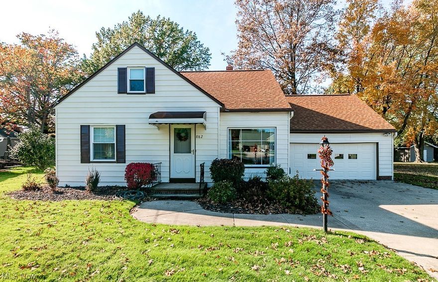 Welcome home!  Sharp 3 bedroom, 2 full bath Cape Cod with large first floor family room with fireplace.  Formal living room, kitchen with ceramic tile floor and newer refrigerator open to the dining area. Large addition family room with gas and wood burning fireplace, vaulted & beamed ceiling, built in bar and access to a huge deck overlooking a park-like yard. Two bedrooms and an updated full bath complete the first floor.  The 2nd floor features a spacious bedroom with built ins and tons of storage space. The lower level offers a finished Rec room, full bath with walk in shower, laundry area with washer & dryer and folding counter and workshop area.  12 x 12 shed for storage.  Award winning Mayfield schools.
Mins from I-271 & I-90, 20 mins to downtown Cleveland and close to business and medical communities, dining, shopping and schools. Home warranty provided!