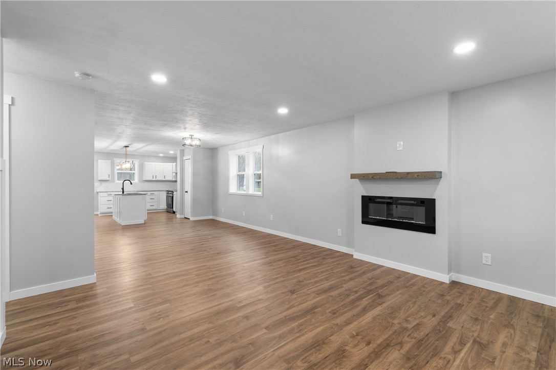 Paul Heston Pointview #3 - Residential