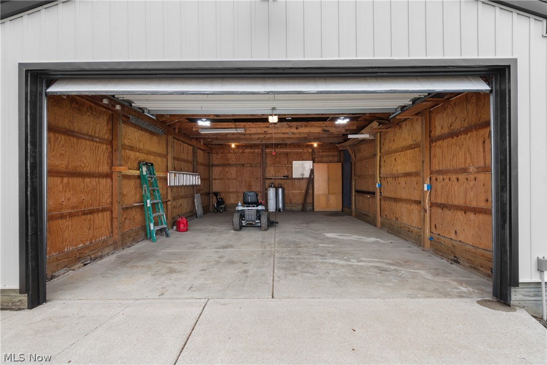 Paul Heston Pointview #3 - Residential