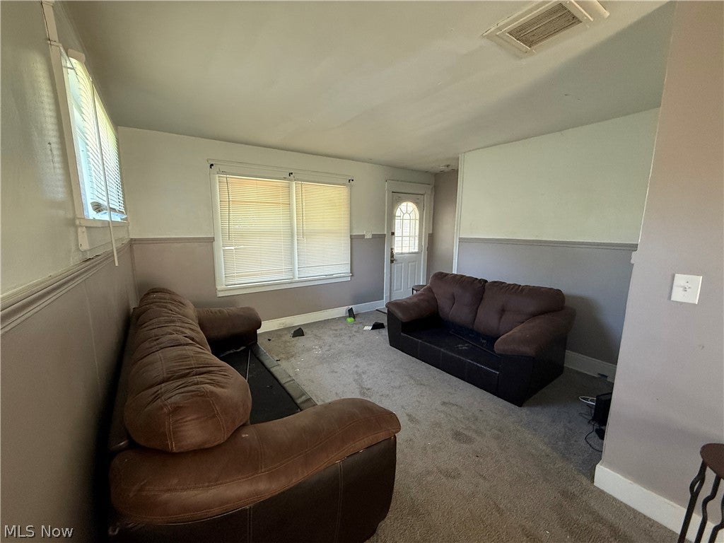 7908 Vineyard Avenue