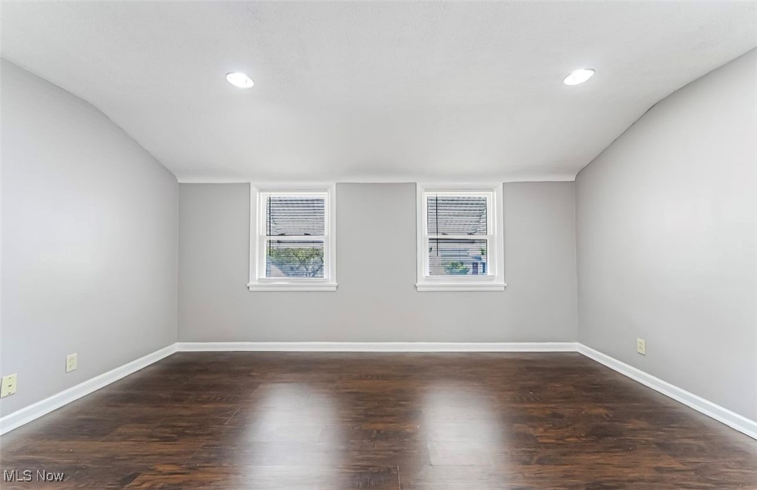 Town & Subur Dev Compa - Residential