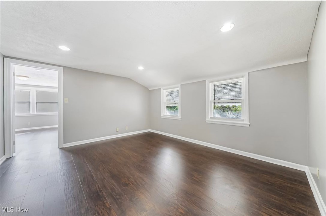 Town & Subur Dev Compa - Residential