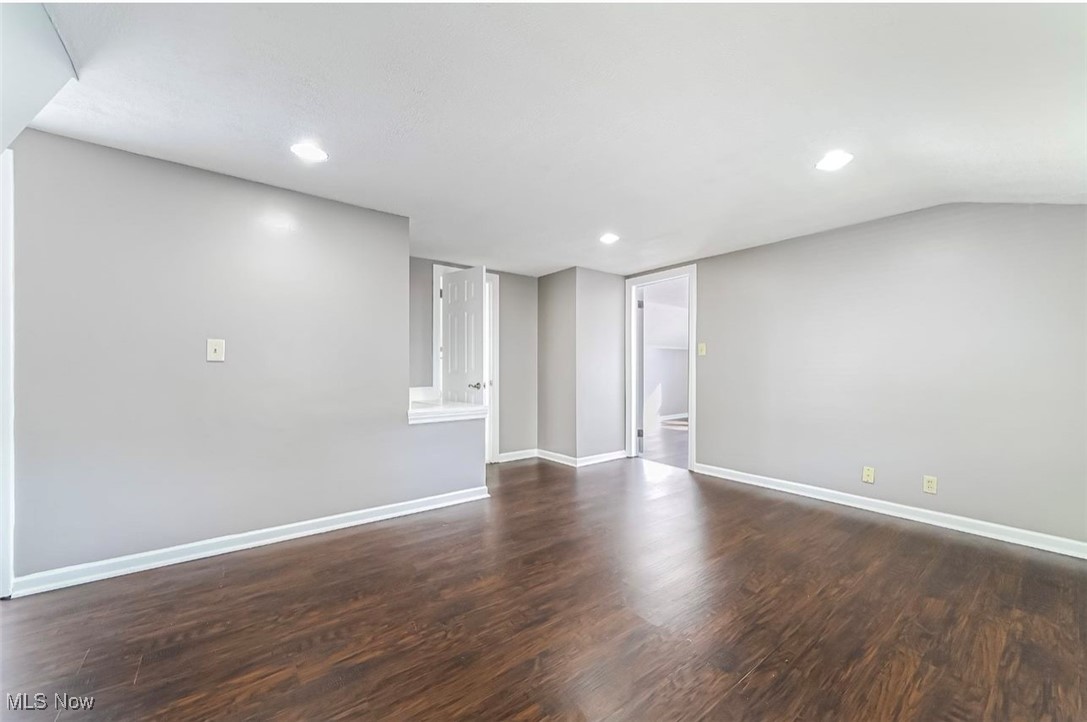 Town & Subur Dev Compa - Residential