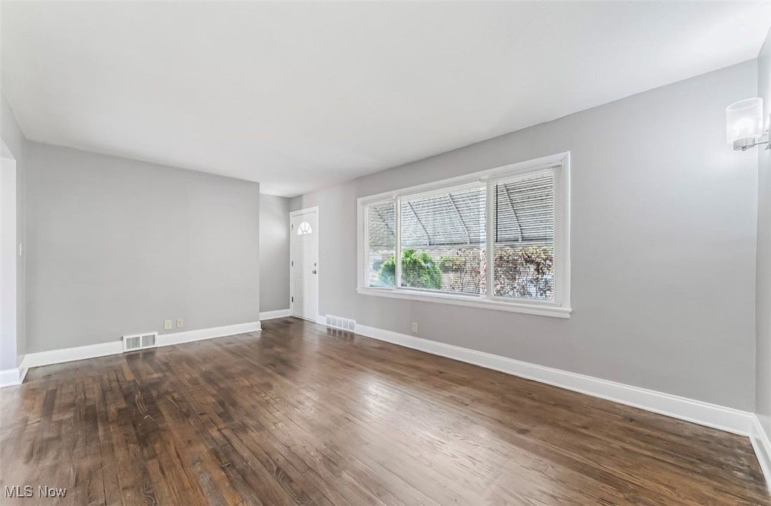 Town & Subur Dev Compa - Residential