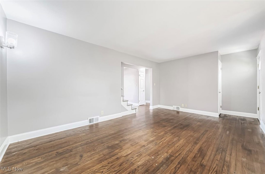 Town & Subur Dev Compa - Residential